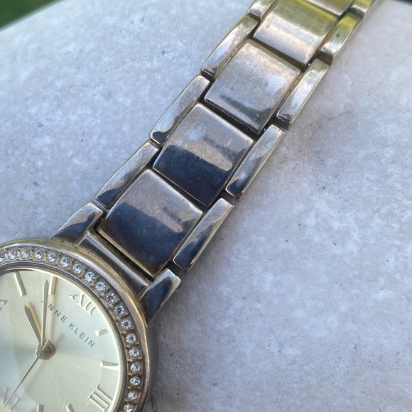Anne Klein link watch Roman numerals water resistant crystal accent - Picture 14 of 14